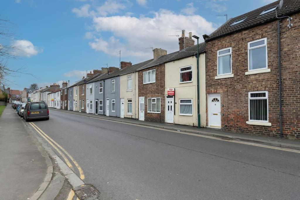 Town Centre & All The Comforts! Guisborough Eksteriør billede